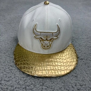 Gorra New Era 9Fifty para hombre de oro blanco de los Chicago Bulls con tirantes talla única para la mayoría - Imagen 1 de 11