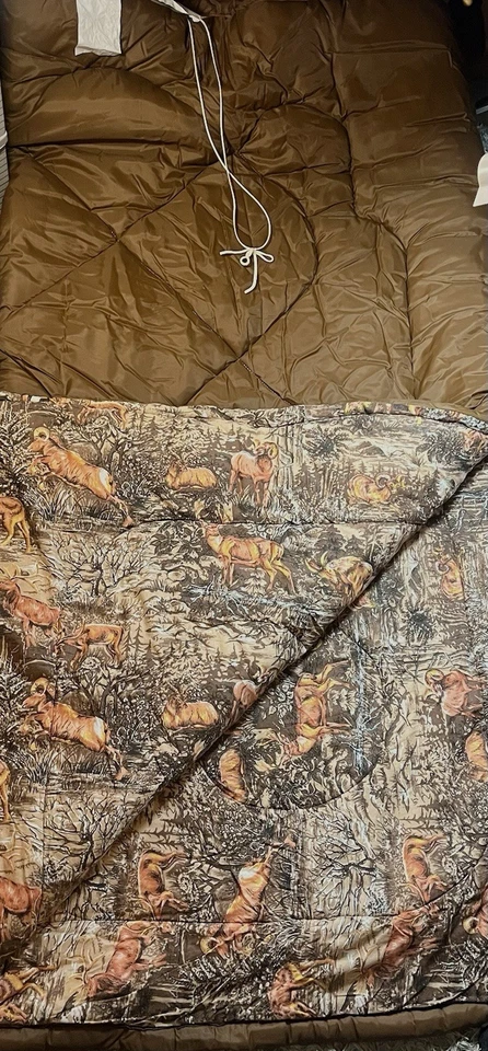 Saco de dormir vintage Coleman ciervo/carnero marrón escena exterior retro Foto 1 de 4