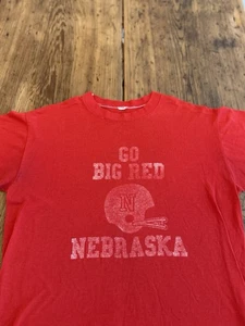 Camiseta True Vintage Nebraska Go Big Roja Desgastada Desteñida Puntada Única - Imagen 1 de 14