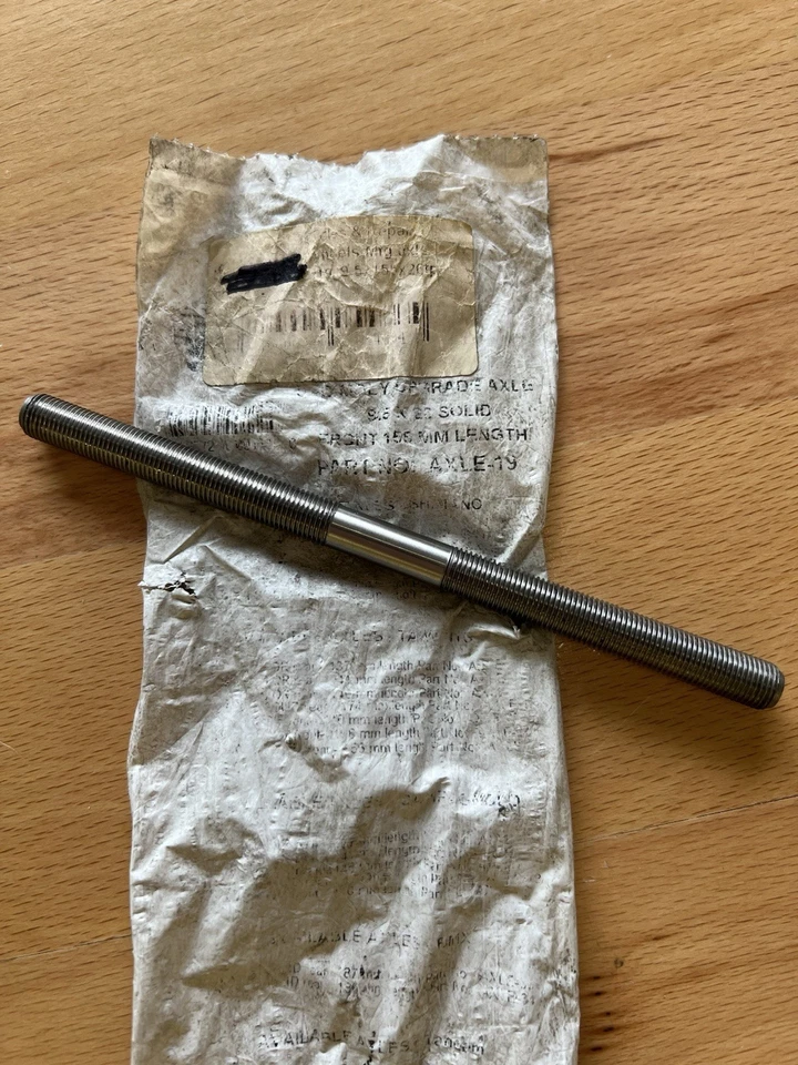 Ruedas Fabricación AXLE-19 Cro Moly Actualización Repuesto 9.5 x 26 Sólido 155mm Foto 1 de 1