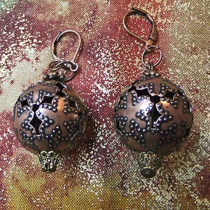 Pendientes colgantes Fantasía Steampunk Globo Aire Caliente Rojo Latón Filigrana Cuentas Nuevos - Imagen 1 de 4