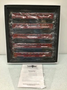 MTH HO Lehigh Valley 5-Car Streamlined Passenger Set (Smooth) 80-60046 Brand New - Picture 1 of 4