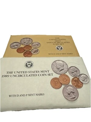 1989 & 1990 UNITED STATES MINT SETS - Image 1 of 4