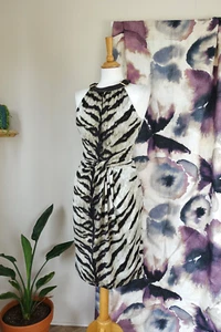 MICHAEL KORS Animal print stretch fit gathered pencil dress size S - Picture 1 of 9