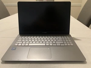 Asus vivobook 15.6'' Computer, 8th Gen Intel i5 Processor, 8 GB RAM - Picture 1 of 11
