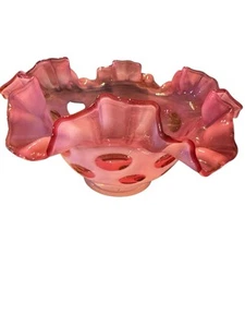 Fenton Cuenco con Volantes Blanco Esmerilado Sobre Arándano Moneda Punto Borde Prenzado Años 50 De Colección - Imagen 1 de 15