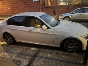 BMW 3 SERIES 318i SE 2.0 SALOON - Picture 1 of 4