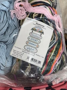 Mary Maxim #11971 Jahreszeiten Kunststoff Banner Neu 3613 - Bild 1 von 5