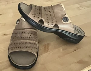 PROPET Gertie Supportive Sandal Orthotic Women's Sz 8 Beige Leather Shoes - Picture 1 of 15