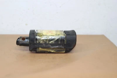 Honda Nighthawk CB700S 1985 reposapiés trasero izquierdo clavija escalón (Tohf168) Foto 1 de 4