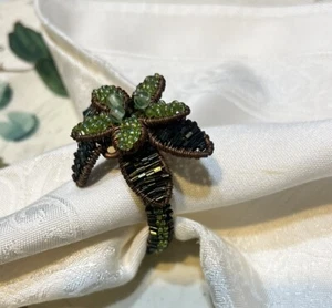 Set of 4 Beaded Copper Wire Napkin Ring Flower Sequins Beads 90s - Foto 1 di 8