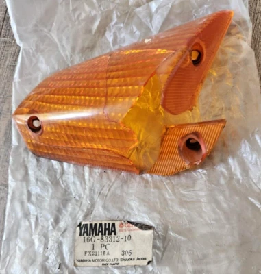Yamaha XJ 650 Seca Turbo 1982 lente intermitente delantero izquierdo 16G-83312-10 dañado. Foto 1 de 4