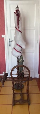 ANCIEN ROUET EN BOIS OBJET ART POPULAIRE OUTIL XIXe- XXe - Photo 1/2