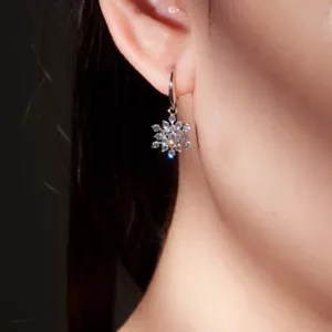 18k white gold made with SWAROVSKI crystal drop dangle hook snowflake earrings - Picture 1 of 5