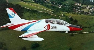 Trompetista 01636 JL-8 K-8 KARAKORUM TRAINER Maqueta 1/72 - Imagen 1 de 4
