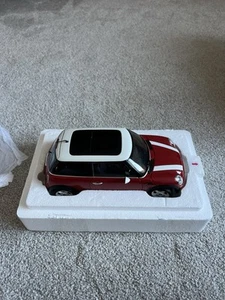 Mini Cooper 1:18 Model Car By Kyosho - Red Mini Cooper - Picture 1 of 5