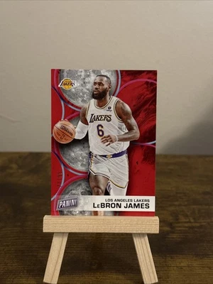 🔥2022 Panini Father's Day #FD14 LeBron James Father's Day Red /99🔥 - Image 1 of 4