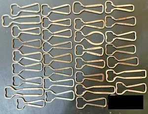 32 Stück "verschiedene" Vintage verschiedene Biermarken Draht Flaschenöffner - Bild 1 von 14