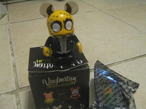 New Walt Disney World Vinylmation 3" Urban Redux Series #1 YELLOW MONSTER TUXEDO - Imagen 1 de 3