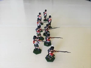 Made In Russia Niena Napoleonic Wars British Highlander 9 Infantry Firing Line - Picture 1 of 11