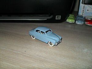  Dinky toys made in France Simca 9 aronde  Réf: 24 U