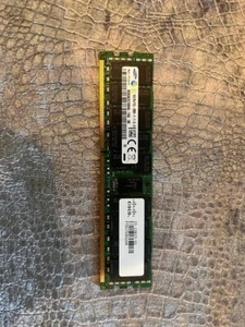 Samsung M393B2G70BH0-YK0 16GB DDR3 ECC 1600MHz PC3-12800 RDIMM Memory - Picture 1 of 2
