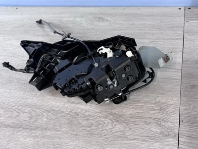 VOLVO S80/V70/CERRADURA PUERTA TRASERA/DERECHA/LADO DERECHO 31253668/O\S\R/XC70/2009 Foto 1 de 4