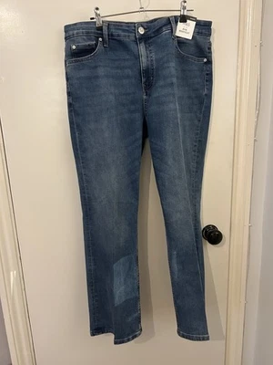 M&S The Eva Bootcut Jeans Size 18 Short, 80% cotton - Image 1 of 4