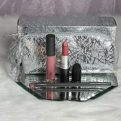 MAC Firewerk It Holiday Lip Kit 4-Piece Lip Kit ~ FULL SIZES ~ BRAND NEW IN BOX - Image 1 of 4