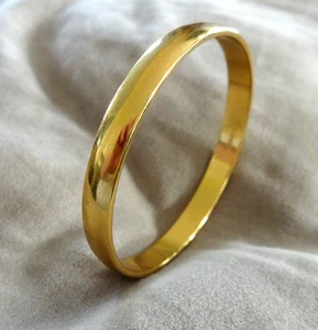 VINTAGE MONET "S" GOLD PLATED BANGLE BRACELET CLASSIC MINIMALIST 1960's VGUC - Picture 1 of 8