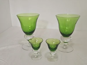 Set Vintage Wein und Cordial Gläser Kelche grün mundgeblasene Kugel 40er Jahre - Bild 1 von 12