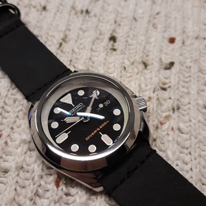 Seiko SKX 007 RARE SUPER HIGH DOME Sapphire Crystal Perfessional Clean USA Sale - Picture 1 of 14