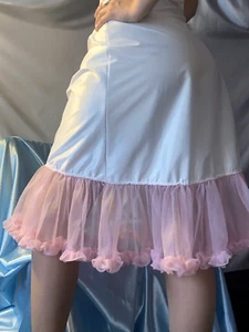 DE COLECCIÓN VESTIDO BURLESQUE ROSA SEDOSO GASA TRANSPARENTE VOLANTES SISSY VOLANTES VESTIDO CAMISÓN SIN CORDONES - Imagen 1 de 13