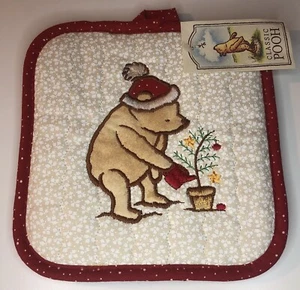 CLASSIC POOH Christmas Kitchen POT HOLDER Oven Mitt Disney Winnie Holiday - Picture 1 of 4