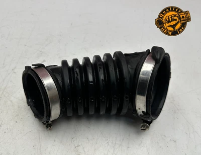 AUDI Q7 Q8 3.0 2020-2025 Filtro de aire Manguera de admisión Tubo Conducto OEM 06M129740D Foto 1 de 4