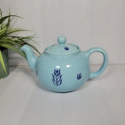 Tetera y tapa MCM Retro Cameron/Cronin Pottery Dutch Blue Tulipán  Foto 1 de 4
