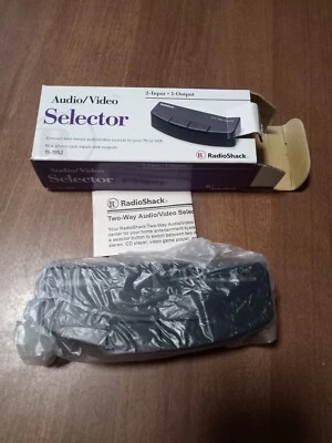 VTG Radio Shack A/V Audio Video Selector Switch 15-1952 Retro 2 Input 1 output - Image 1 of 4