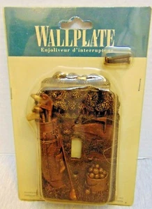 Vintage Single Wallplate Wall Decor Golf Theme Field Clubs Balls NIB - Picture 1 of 4