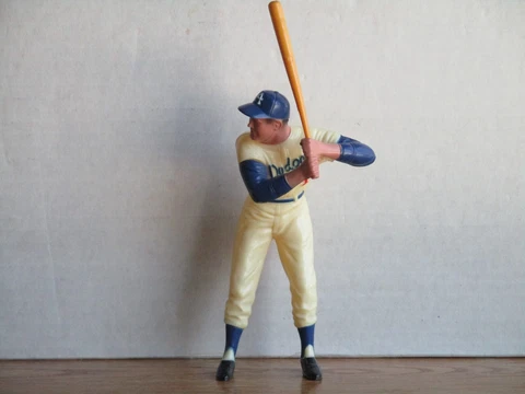 VINTAGE 1960's HARTLAND DUKE SNIDER w/ORIGINAL BAT HOF LOS ANGELES DODGERS! Cover