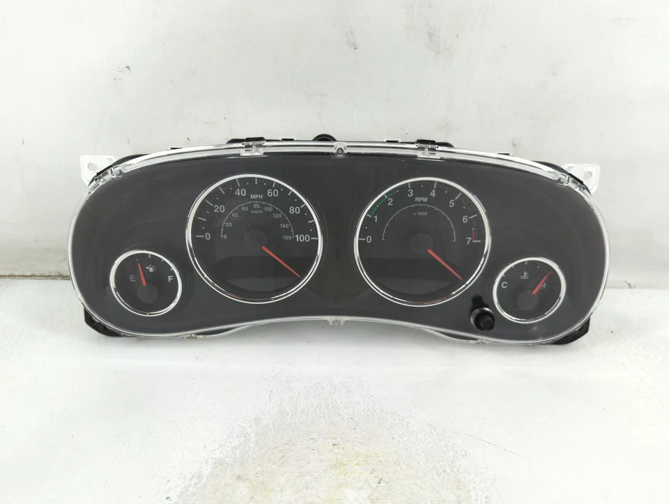 2014-2014 Jeep Wrangler Speedometer Instrument Cluster Gauges FE2QS - Image 1 of 4