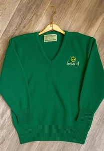 Vintage Irish Green acrylic Sweater. Traditional Craft - Picture 1 of 7