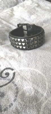 Echtleder Armband EDC mit Nieten Schwarz - Bild 1 von 3