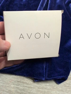 AVON Tono Dorado "Corazones Flotantes" (rojo y blanco) Juego de Collar y Pendientes!! Foto 1 de 4