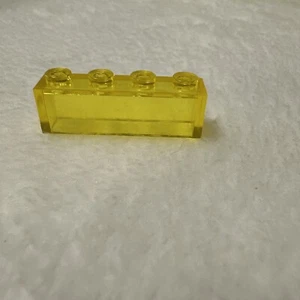 LEGO Trans Yellow Brick 1x4 Classic Space Vintage 3066 windshield  rare - Picture 1 of 6