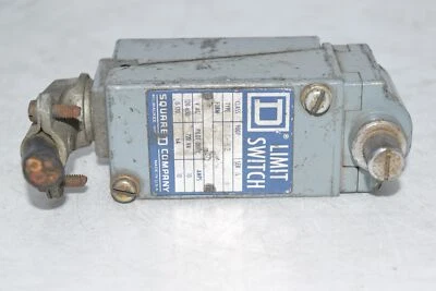 Square D B54-B2 Limit Switch - Image 1 of 4