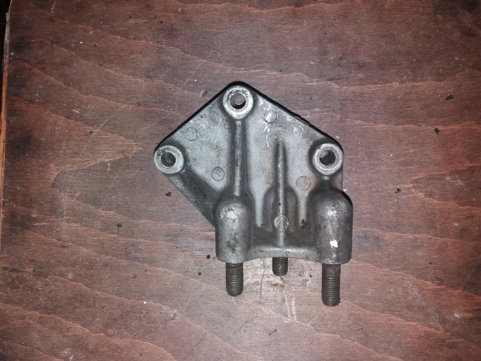 Ricambio Autobianchi A 112 Supporto  motore - Immagine 1 di 1