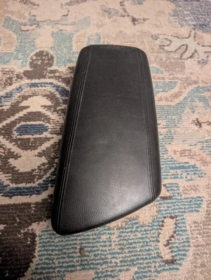 💎 2011-2015 Kia Optima Black Leather Center Console Armrest Lid Assembly OEM - Image 1 of 4