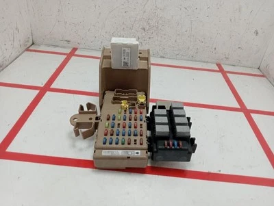 82201FG010 Caja Reles/Fusibles para SUBARU IMPREZA (G12) Classic 2011 893321 - Imagen 1 de 4