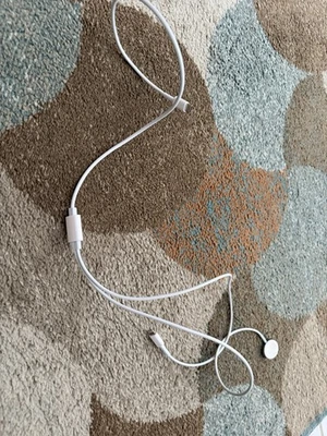 2-in-1 Magnetic Charger USB Cable For Apple Watch SE/6/5/4/3/2/1 iPhone 11/8/7/X - Image 1 of 3