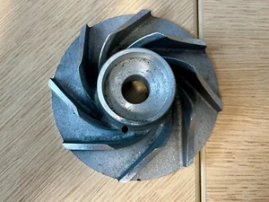 Impulsor de bomba de agua Lamborghini OEM - Imagen 1 de 2